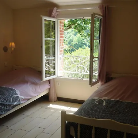 La Maison Au Bord Du Nyaraló