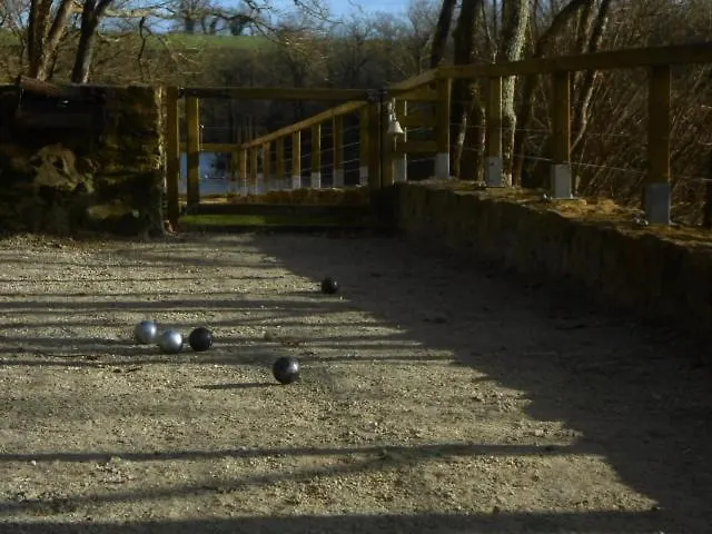 La Maison Au Bord Du 펜션 Château-Guibert